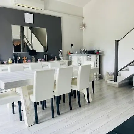 Jolie 180 M2 6 Pers Piscine Clim * Saint-Aunes
