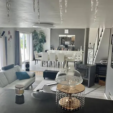 Jolie 180 M2 6 Pers Piscine Clim * Saint-Aunes